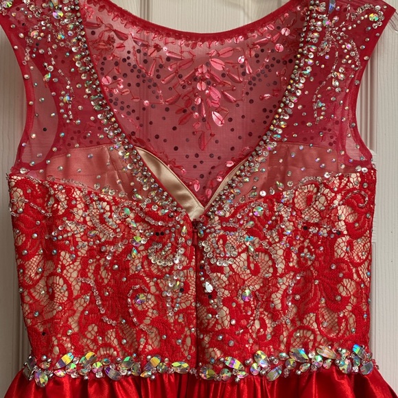 Beautiful True Red Dress size 6 with pockets - Picture 8 of 8